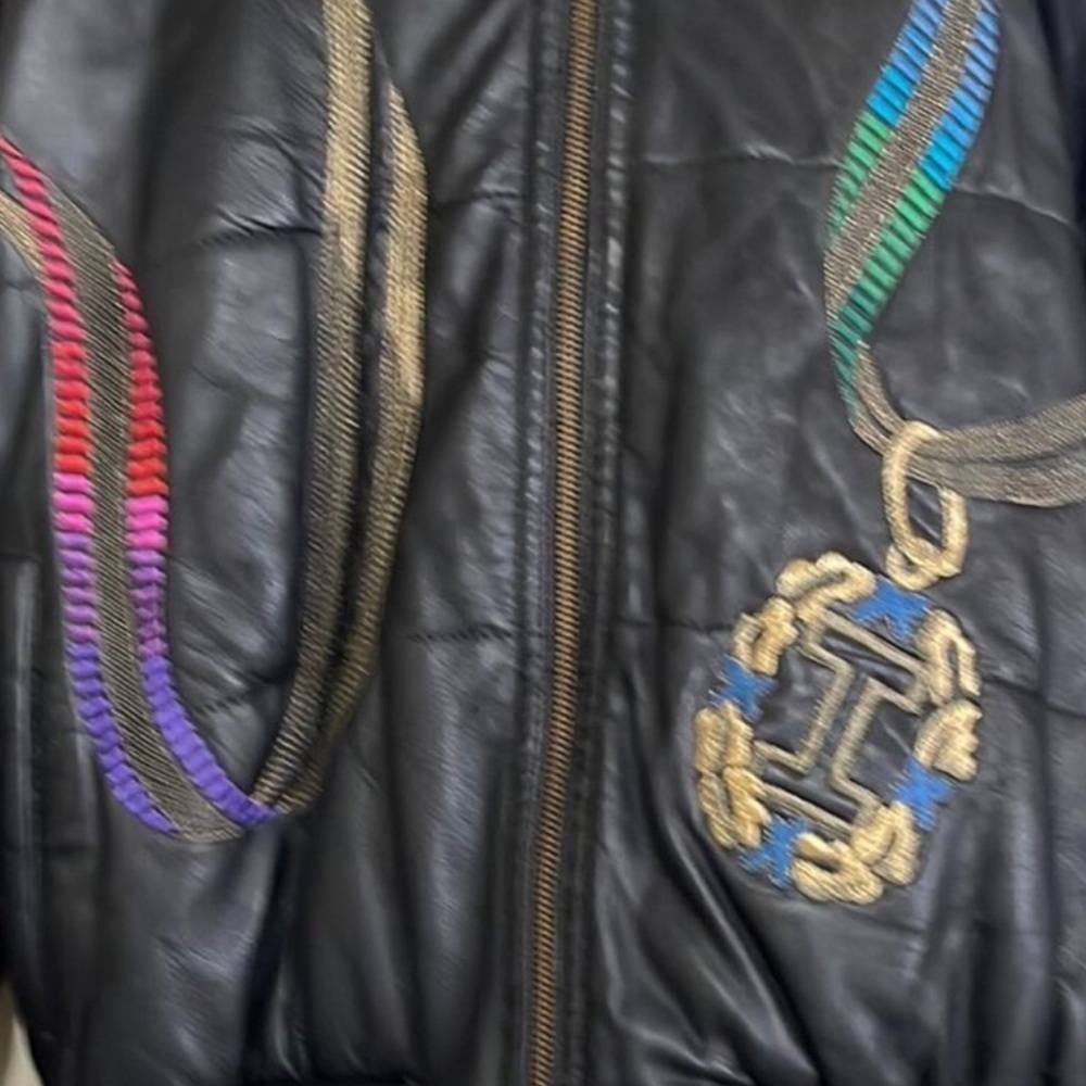 Iceberg Black Bomber with beautiful Tan Fur Hood. Design only on front - Picture 5 of 12